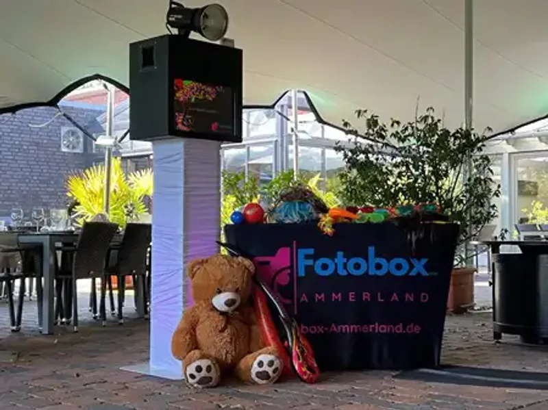 Fotobox Deluxe im Einsatz bei einer Hochzeit im Ammerland