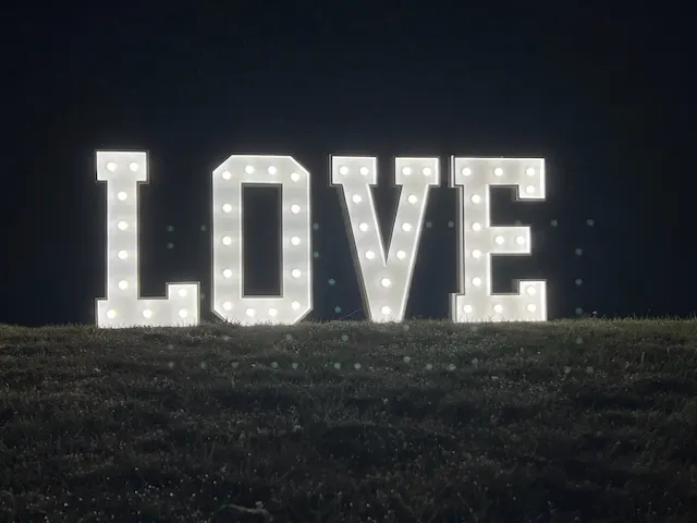 LOVE Buchstaben — 1,20 m LED